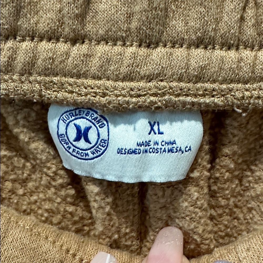 Hurley Tan Women's Shorts So Comfy anf Soft Size XL - Picture 2 of 5